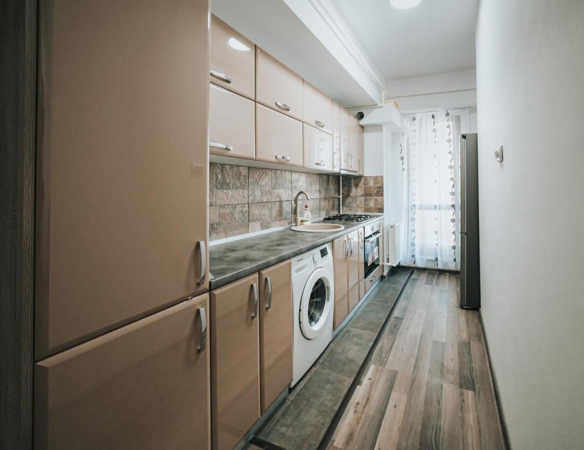 Cozy Accommodation Central City - Яссы Экстерьер фото
