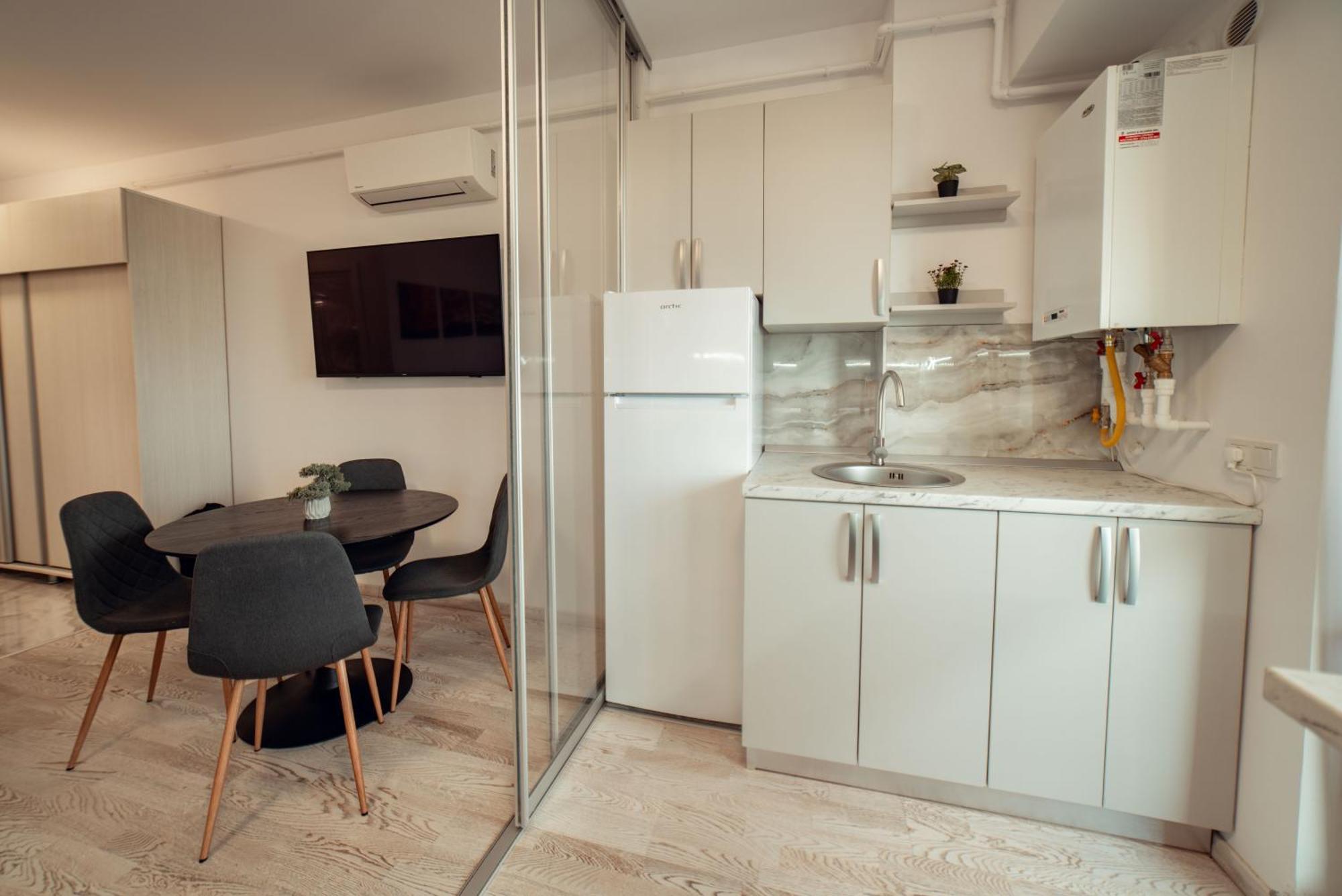 Cozy Accommodation Central City - Яссы Экстерьер фото