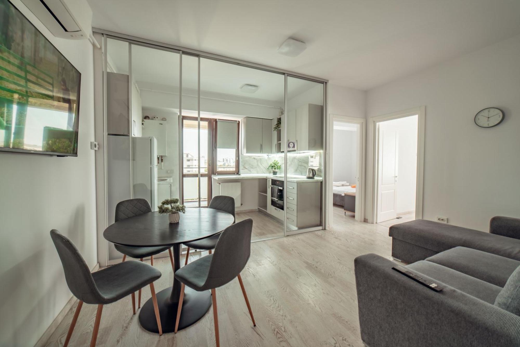Cozy Accommodation Central City - Яссы Экстерьер фото